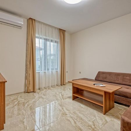 Къща За Гости Relax Hisarea Exterior foto