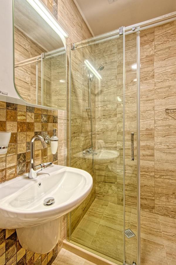 Къща За Гости Relax Hisarea Exterior foto